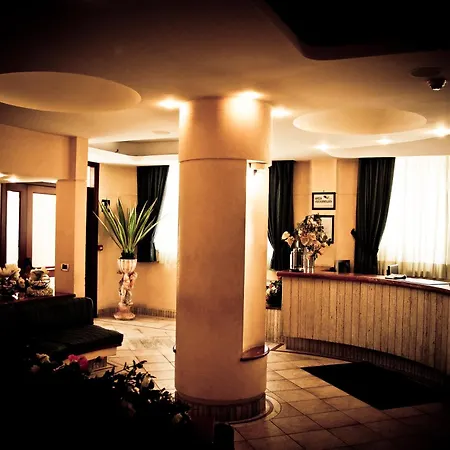 Hotel Aerhotel Phelipe 3*