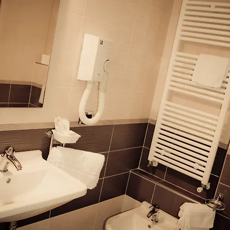 Aerhotel Phelipe Отель 3*