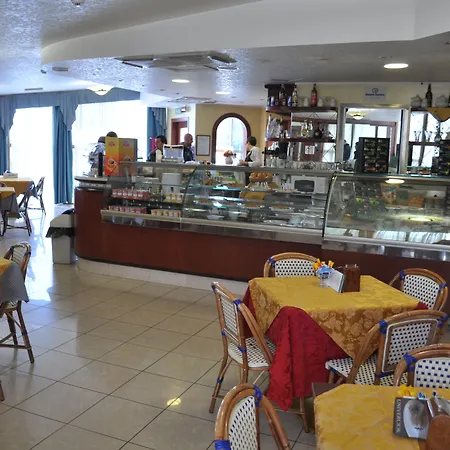 Aerhotel Phelipe 3* SantʼEufemia Lamezia