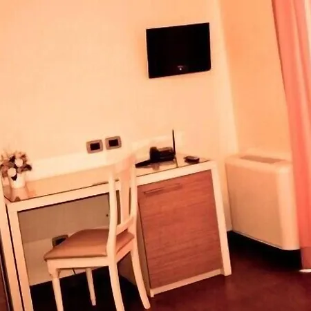 מלון Aerhotel Phelipe