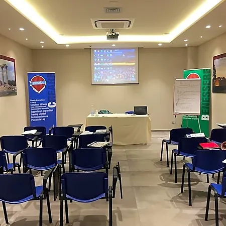 Aerhotel Phelipe 3* SantʼEufemia Lamezia