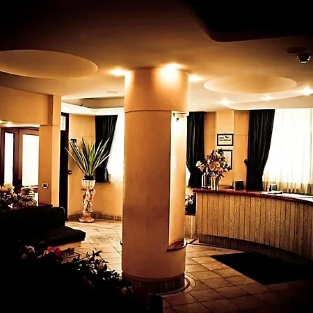 Aerhotel Phelipe 3* SantʼEufemia Lamezia