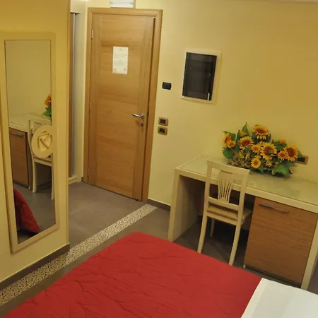 Отель Aerhotel Phelipe 3*
