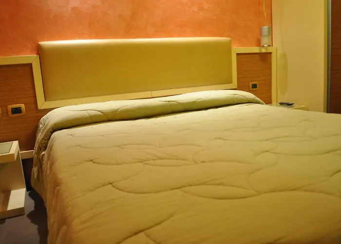 Aerhotel Phelipe מלון SantʼEufemia Lamezia