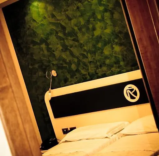 Hotel Aerhotel Phelipe 3*