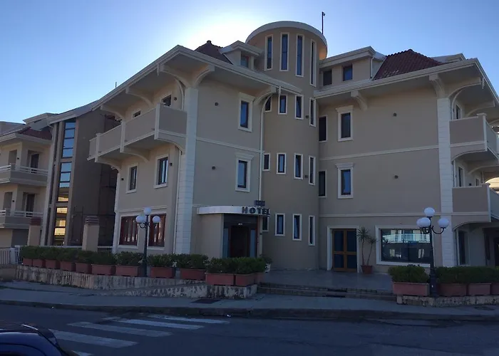 מלון Aerhotel Phelipe